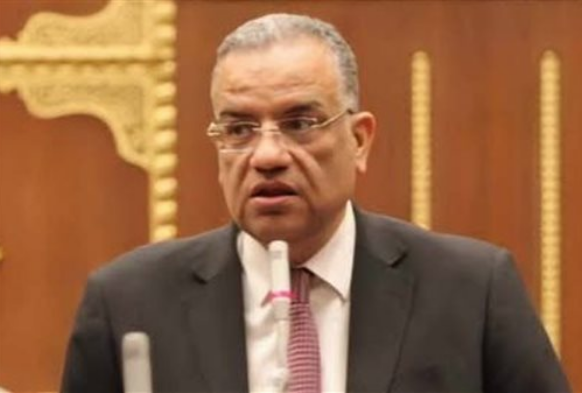 نائب الشورى محمود مسلم يدخل على خط أزمة محافظة سوهاج، فيتو