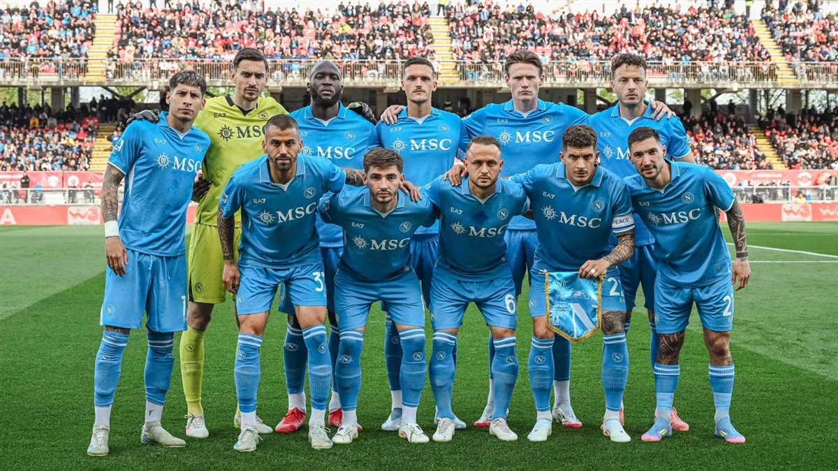 نابولي الإيطالي، فيتو