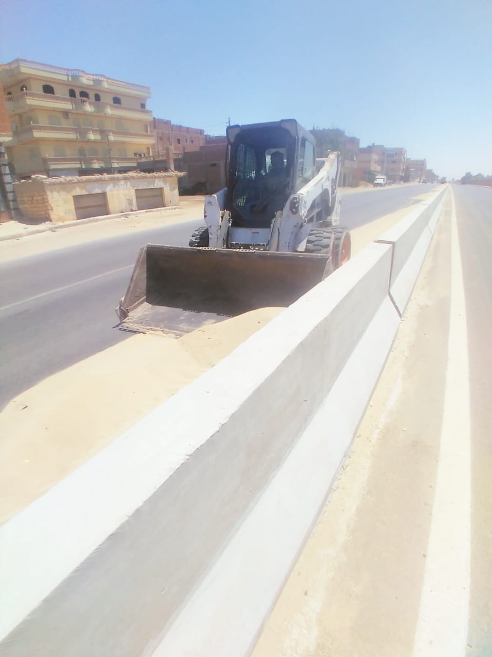 جانب من أعمال التجميل، فيتو