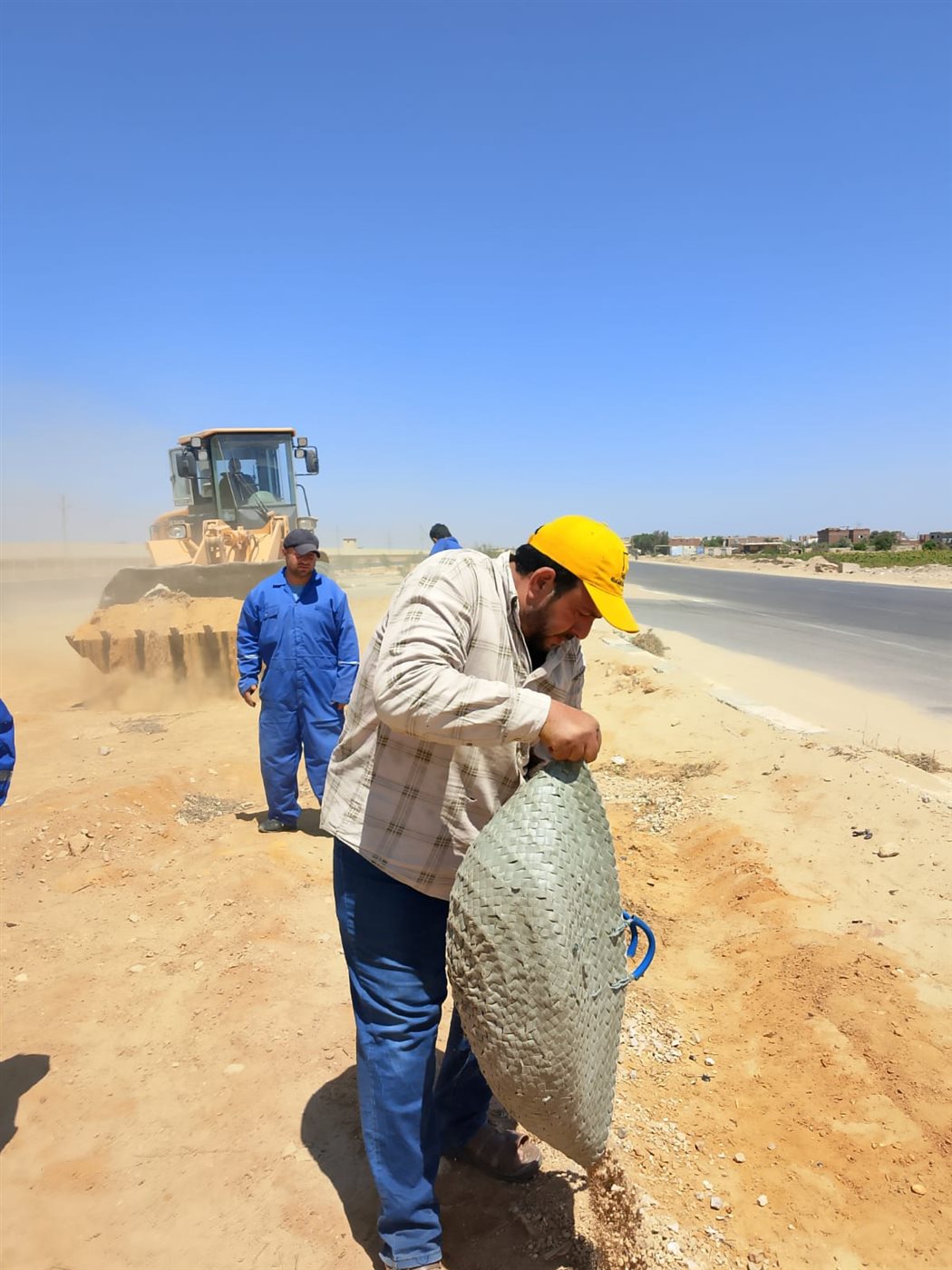 جانب من أعمال التجميل، فيتو