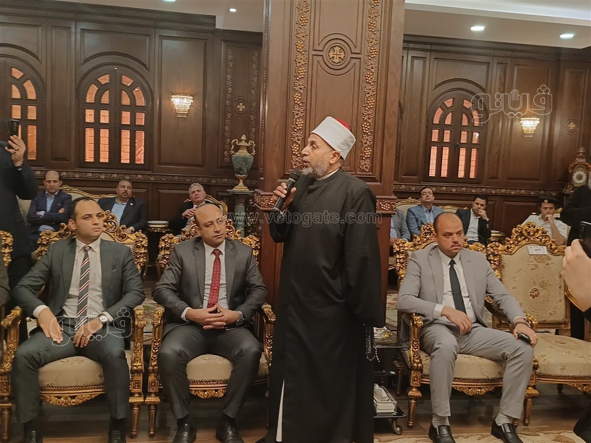 محافظ الشرقية يقدم التهنئة للأقباط، فيتو