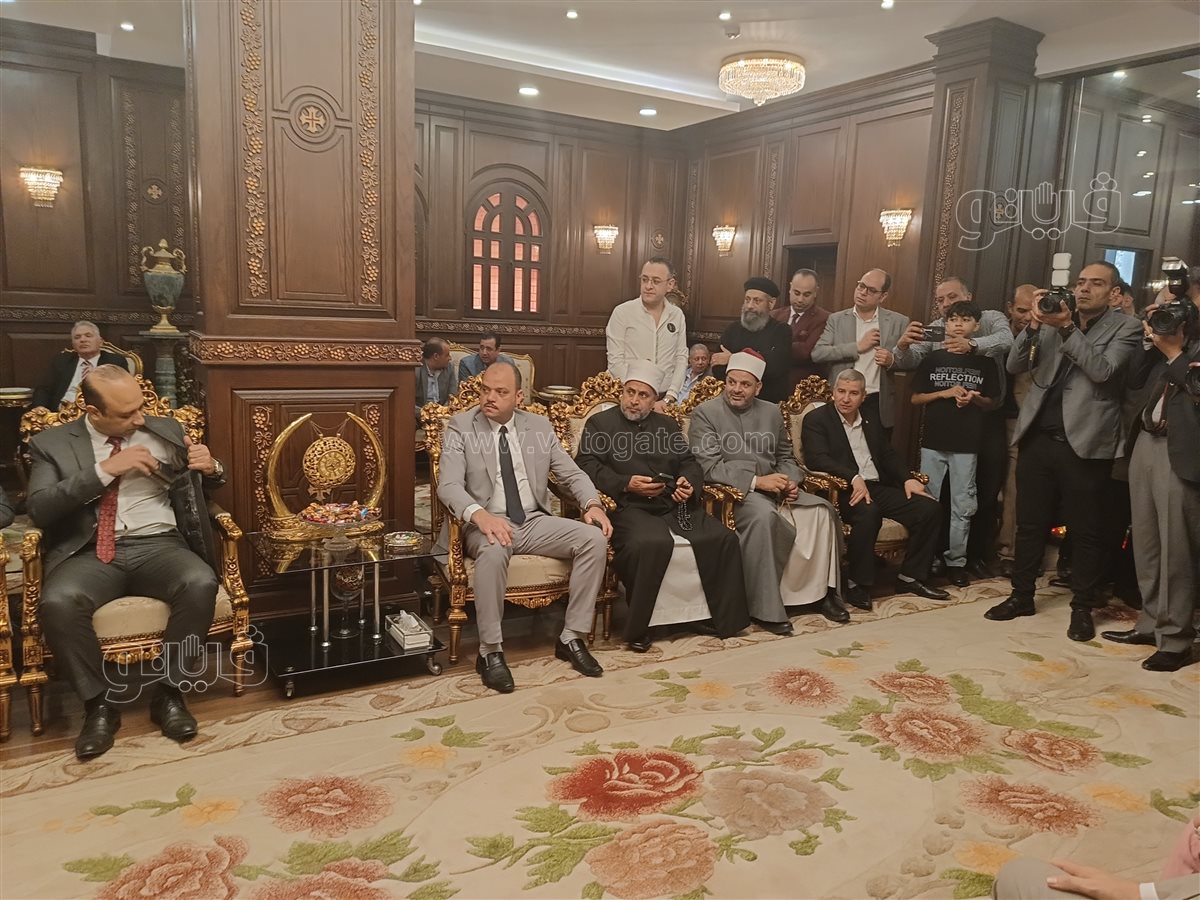 محافظ الشرقية يقدم التهنئة للأقباط، فيتو
