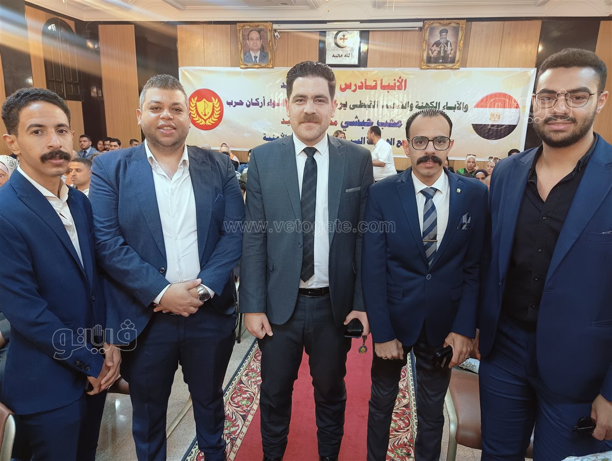 قيادات بورسعيد يهنئون المطران بعيد القيامة المجيد، فيتو