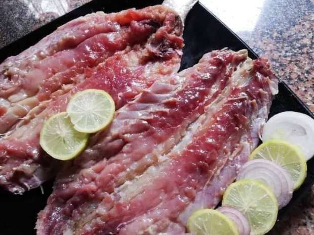 طرق غريبة لتناول الفسيخ 