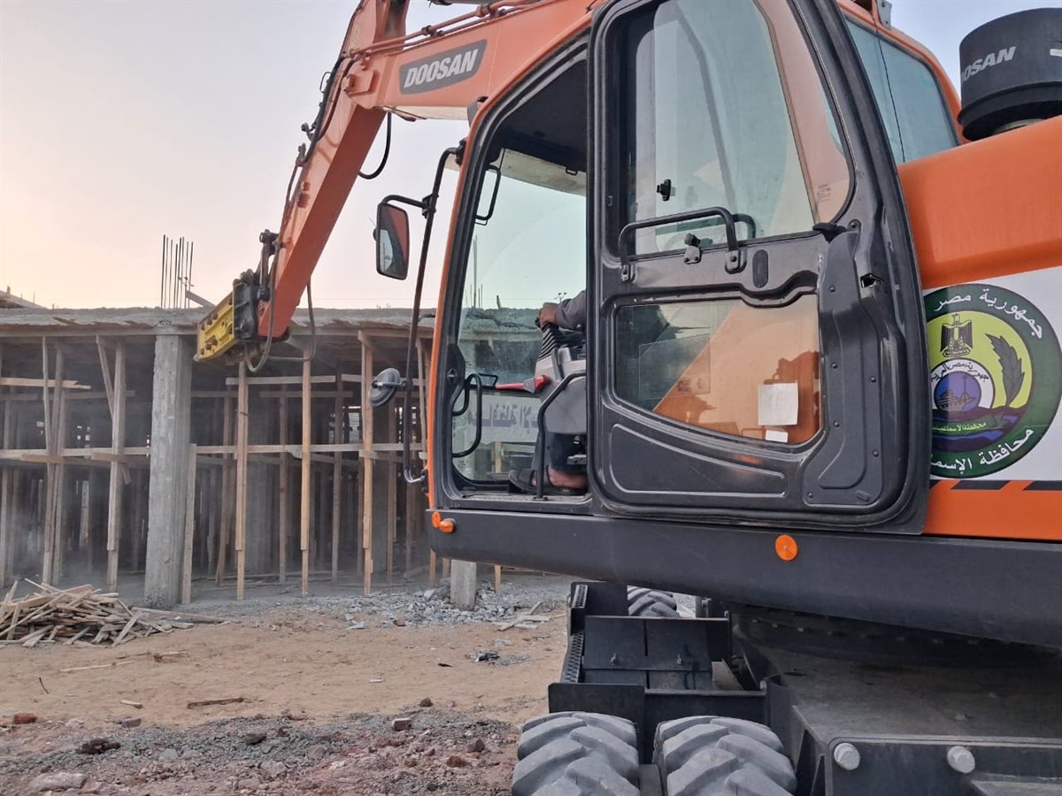 جانب من أعمال الازالة، فيتو