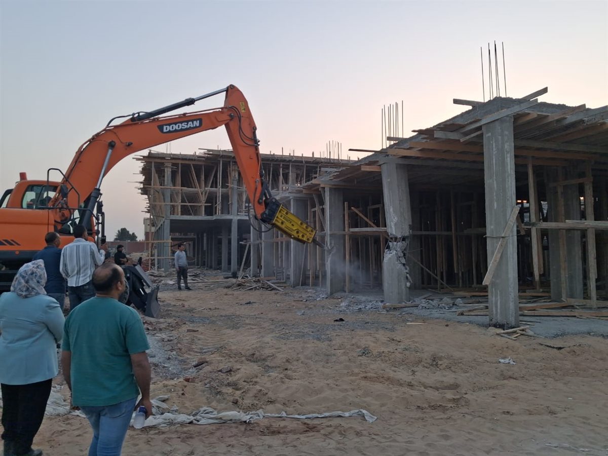 جانب من أعمال الازالة، فيتو