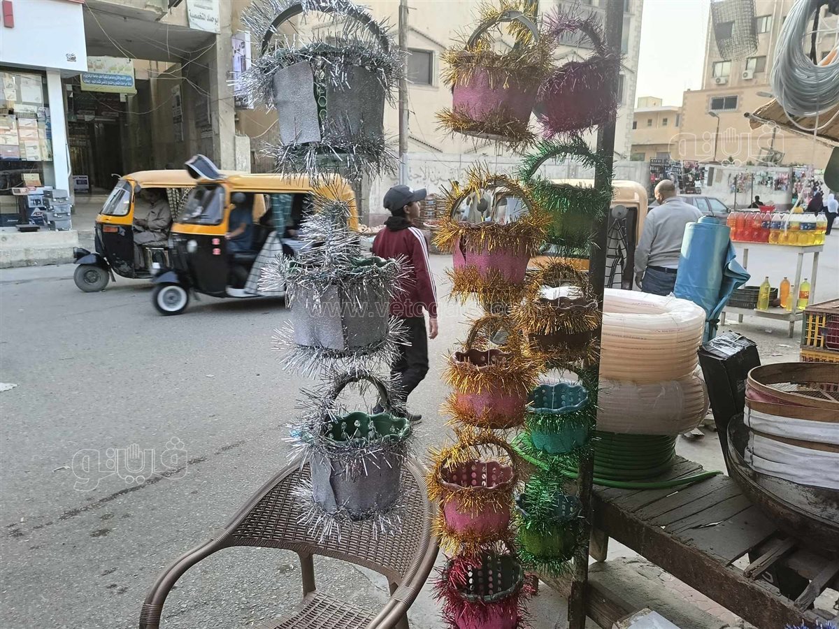 صانع البهجة بالشرقية..عم بغدادى يصنع سبتة اعياد الربيع وبيعها للأطفال،فيتو