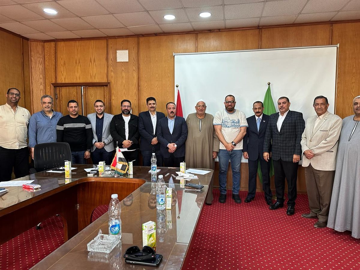 جانب من الاجتماع، فيتو