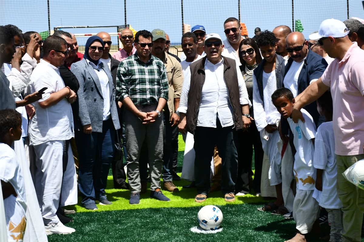 أشرف صبحي يصل البحر الأحمر لتفقد المنشآت بمدن شلاتين وأبو رماد وحلايب