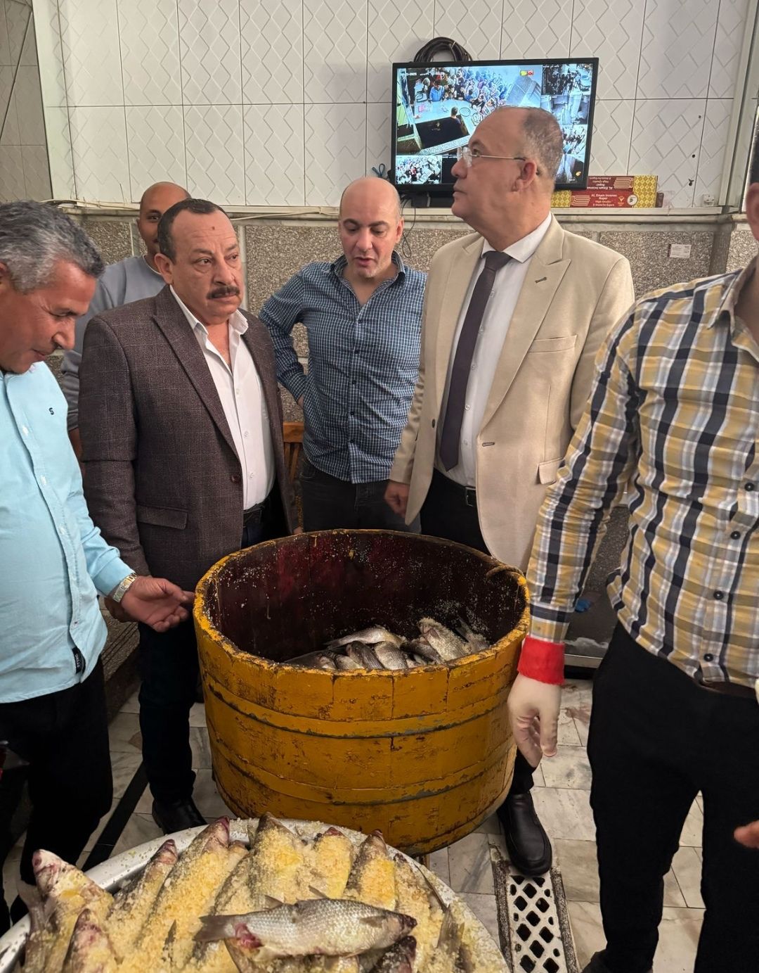 حملات تموينية لضبط الاسماك والرنجة والتاكد من صلاحيتها - فيتو