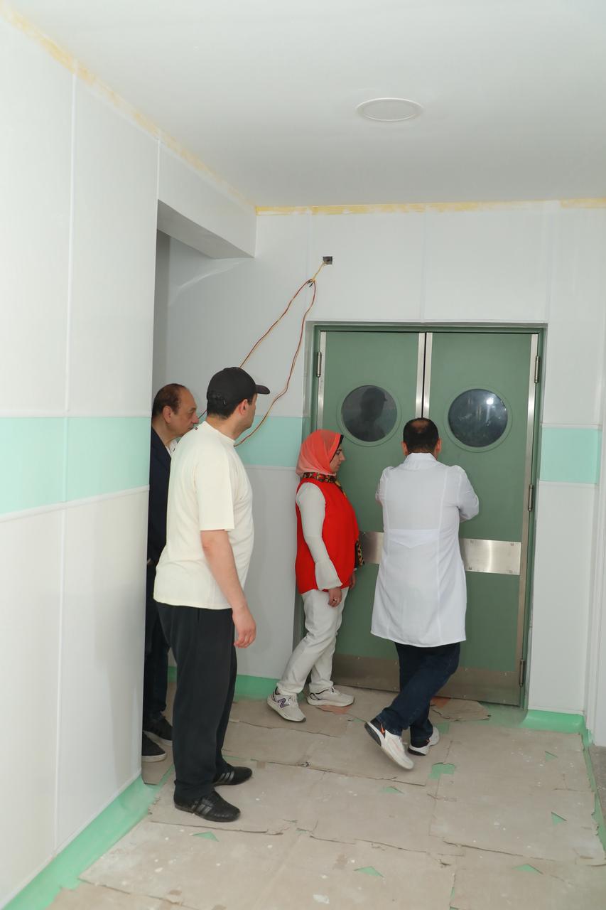 محافظ دمياط يتابع اللمسات النهائية لتطوير مستشفى رأس البر المركزي استعدادًا للافتتاح في العيد القومي للمحافظة