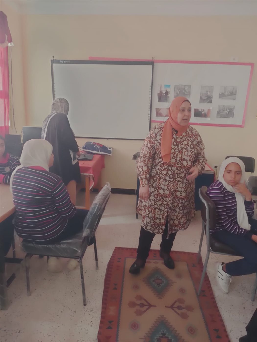 جانب من الندوة، فيتو