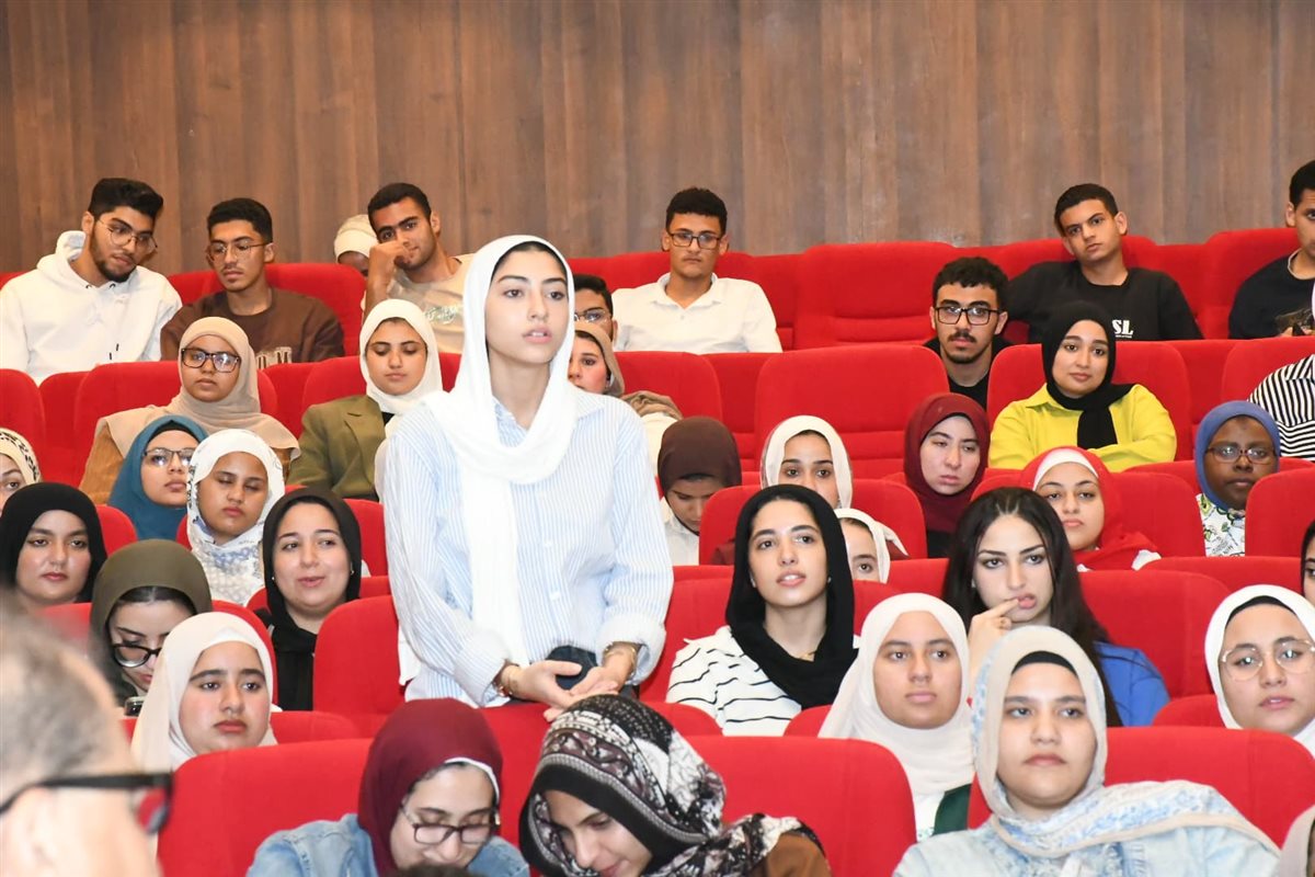 جانب من فعاليات ورشة العمل، فيتو