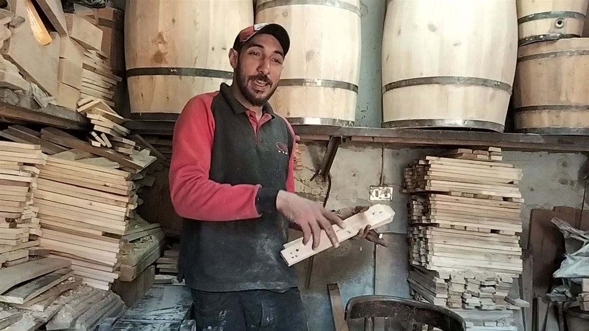 صناعة البراميل الخشب