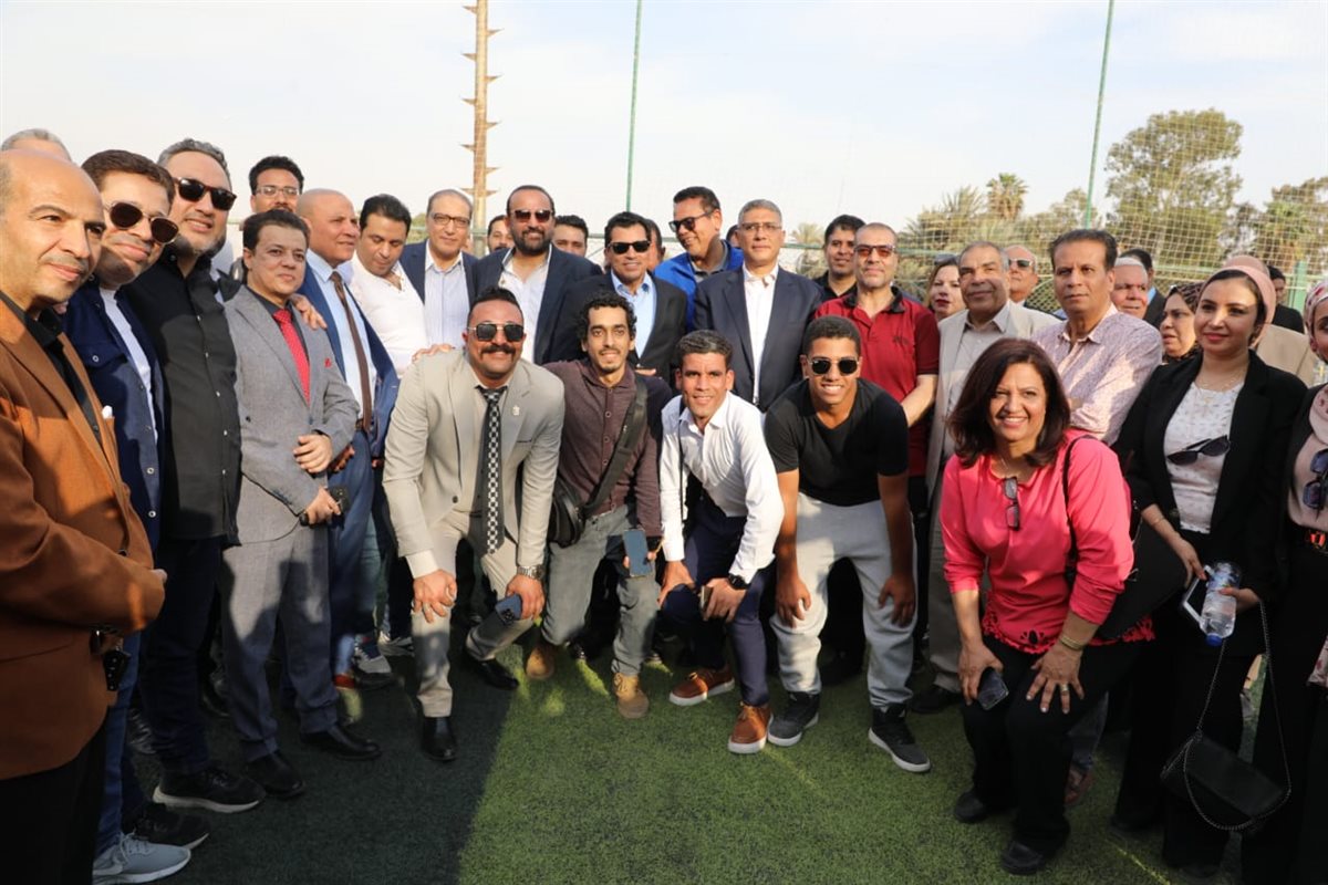 وزير الرياضة ومحافظ الجيزة يفتتحان ملاعب نادي الصحفيين النهري