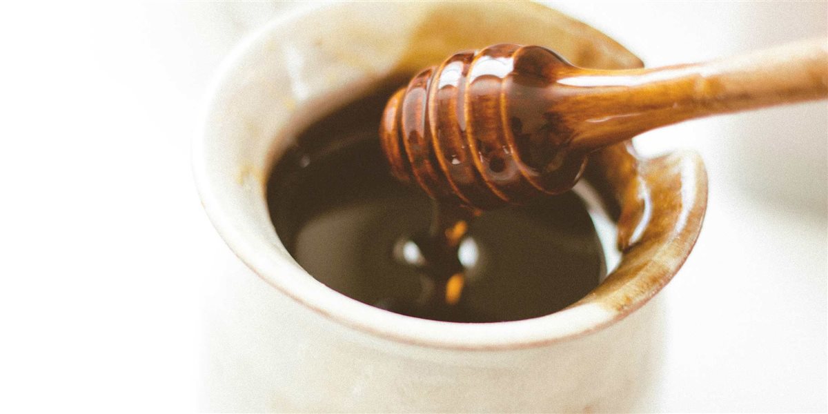 العسل الأسود