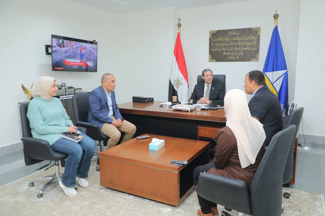 محافظ دمياط يستقبل المهندس أحمد رمضان، رئيس مجلس إدارة والعضو المنتدب لشركة شمال الدلتا لتوزيع الكهرباء