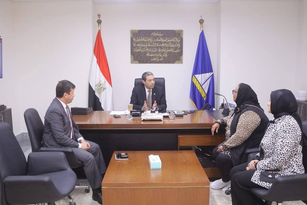محافظ دمياط يستقبل الدكتورة فاطمة الزهراء جيل، رئيس الوحدة المركزية للسكان بوزارة التنمية المحلية