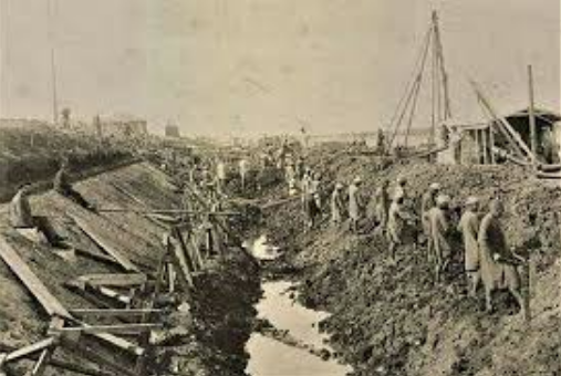 المصريون يحفرون قناة السويس، فيتو