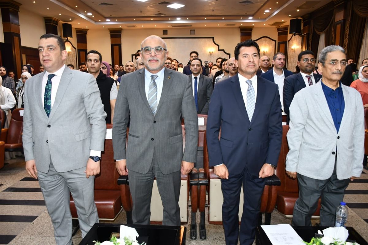 أشرف صبحي يشهد المؤتمر الصحفي لبطولة أندية كرة القدم الإلكترونية