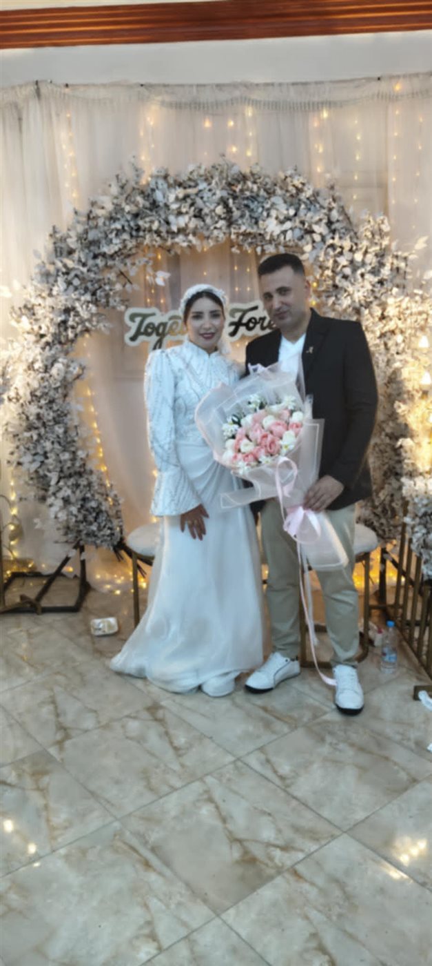 الزميل أحمد رأفت وخطيبته آية صلاح 