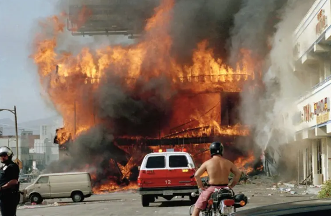 حرائق لوس أنجلوس، فيتو