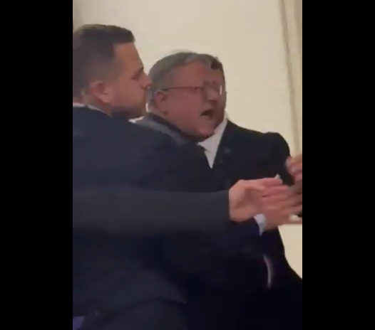 مهاجمة إيتمار بن غفير في الكونجرس، فيتو