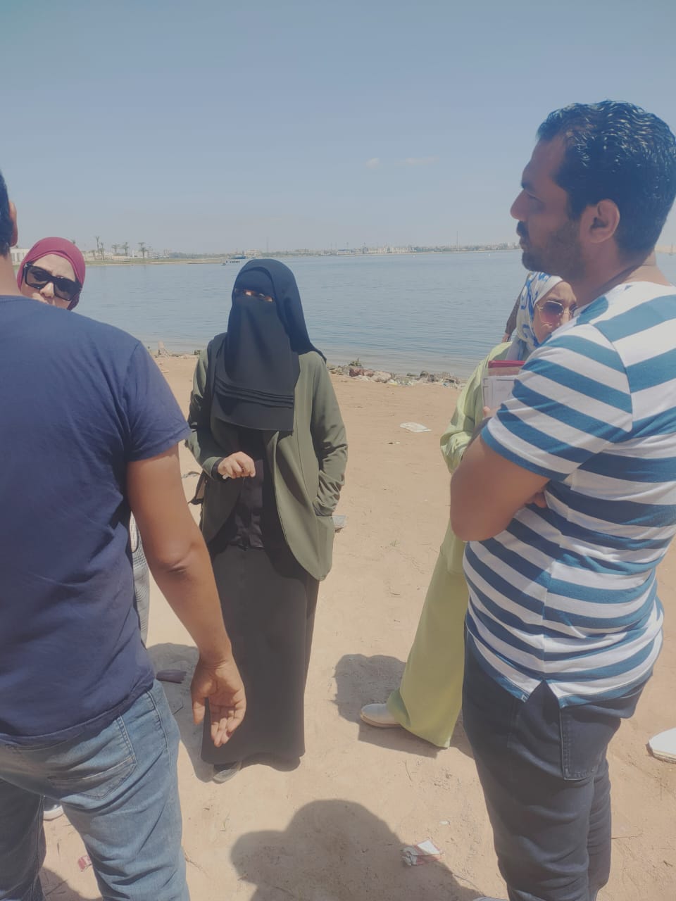 جانب من الحملة، فيتو