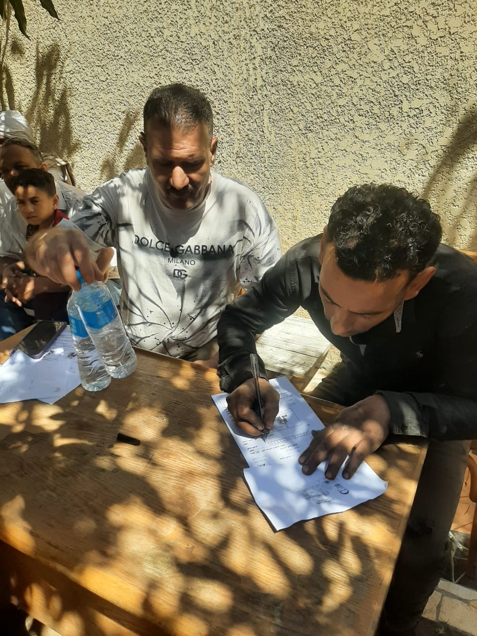 جانب من الحملة، فيتو