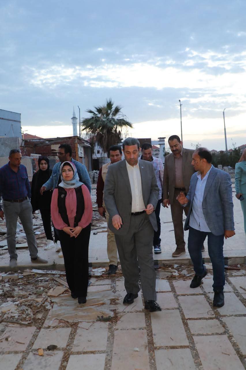 محافظ دمياط يتابع تجهيزات حديقة جاردينيا