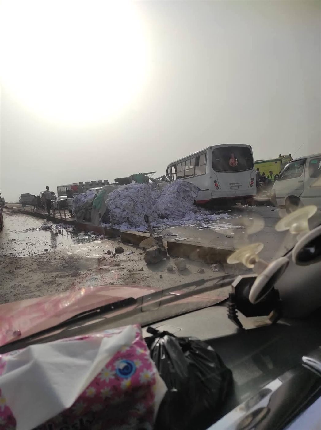 مصرع وإصابة 20 شخصًا في حادث مروع بين ميكروباص ونقل على الطريق الإقليمي بالمنوفية