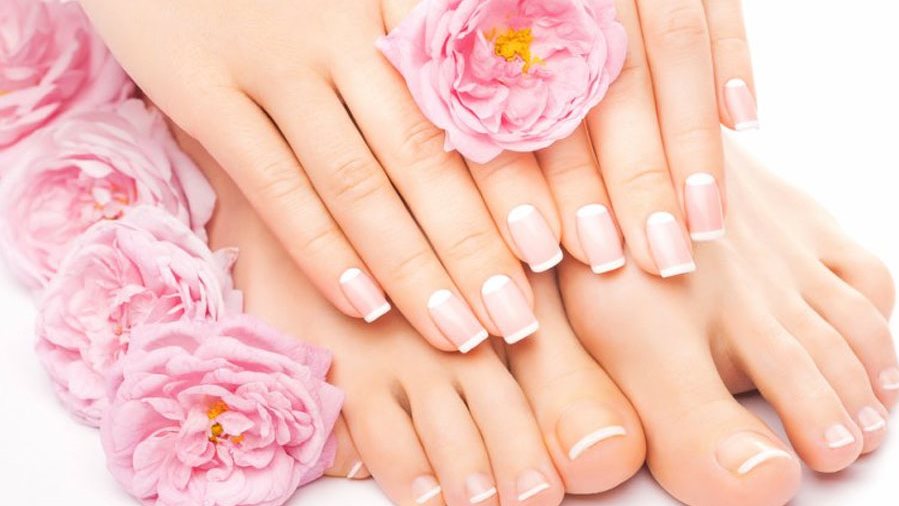 العناية باليدين والقدمين