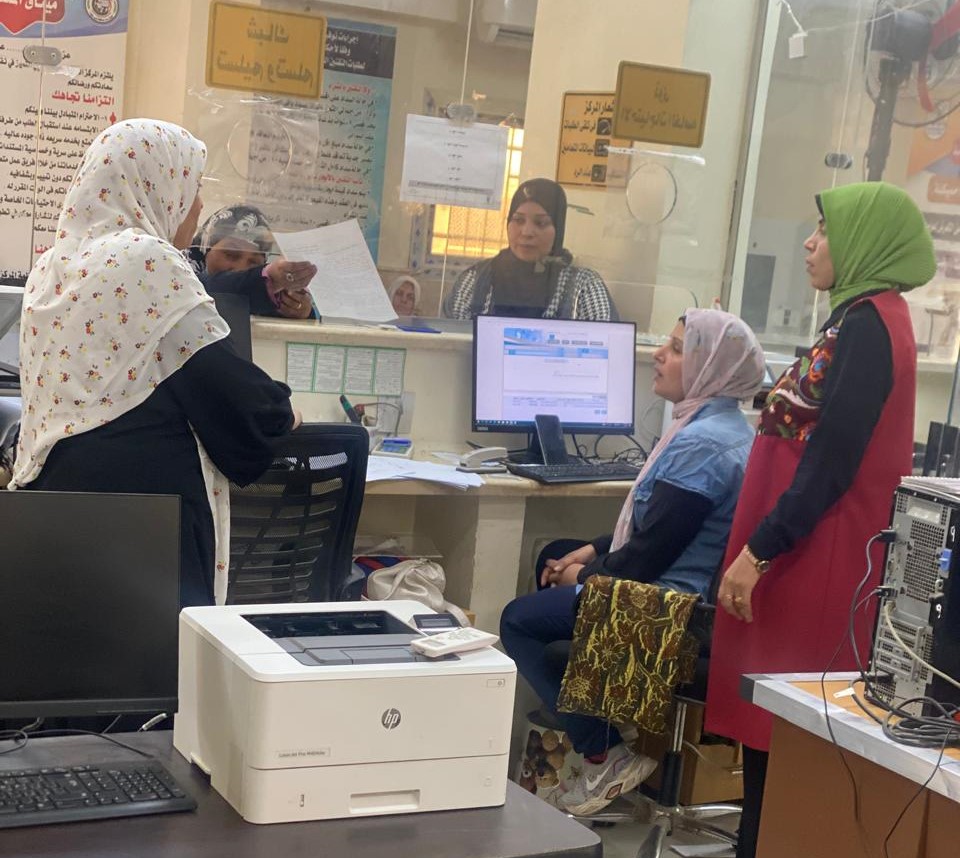 موظفي المركز التكنولوجي بإهناسيا