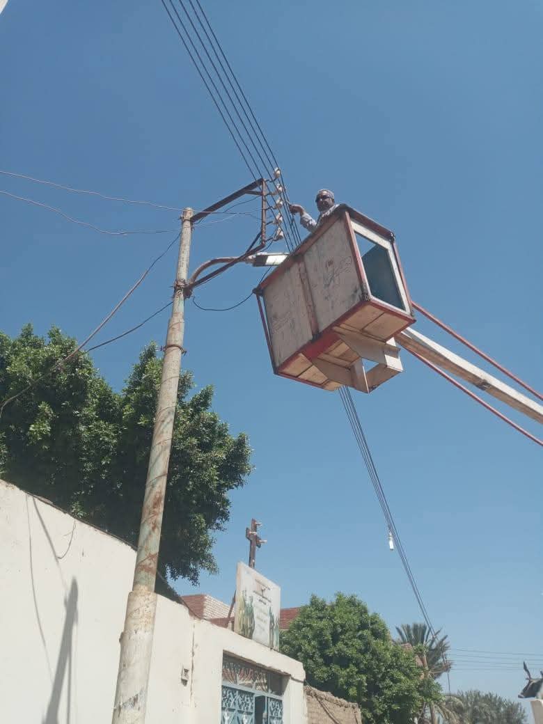 محافظ المنيا يشدد على تكثيف حملات النظافة وتمهيد الطرق