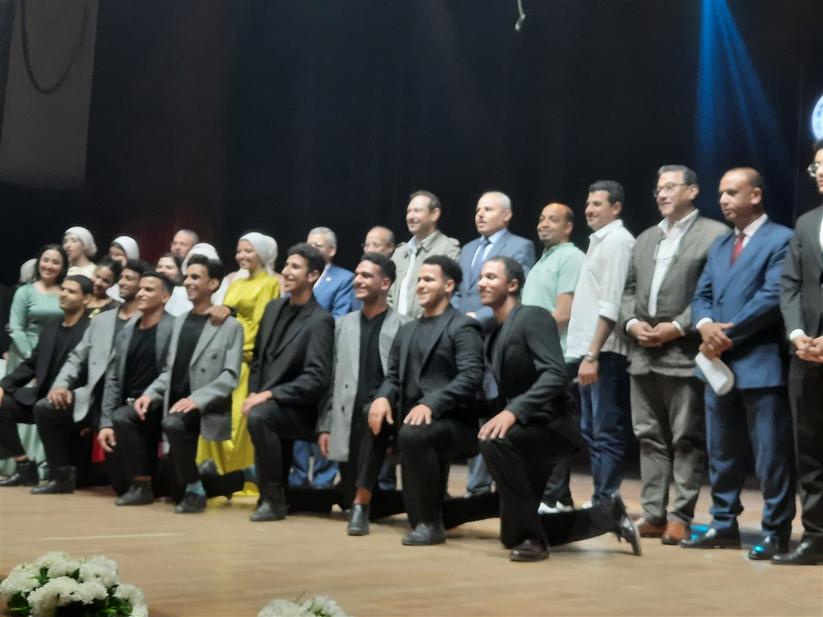 جانب من فعاليات حفل الختام،فيتو