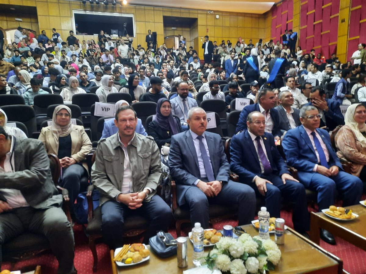 جانب من فعاليات حفل الختام،فيتو