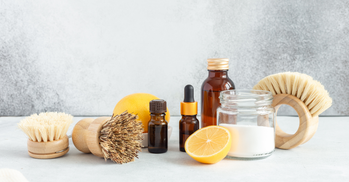 منظفات من صنعك