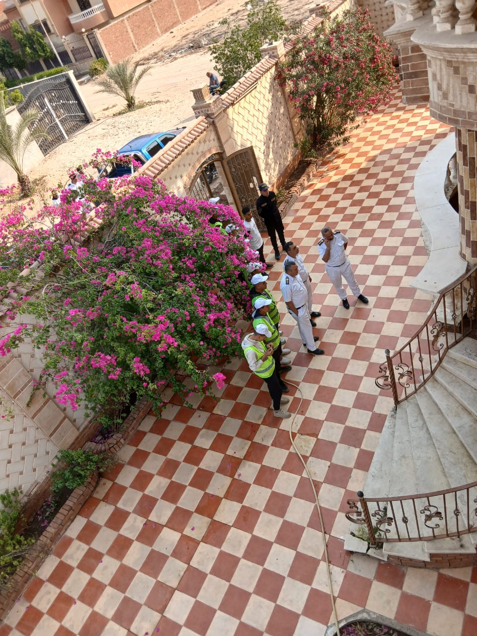 جانب من الحملة، فيتو