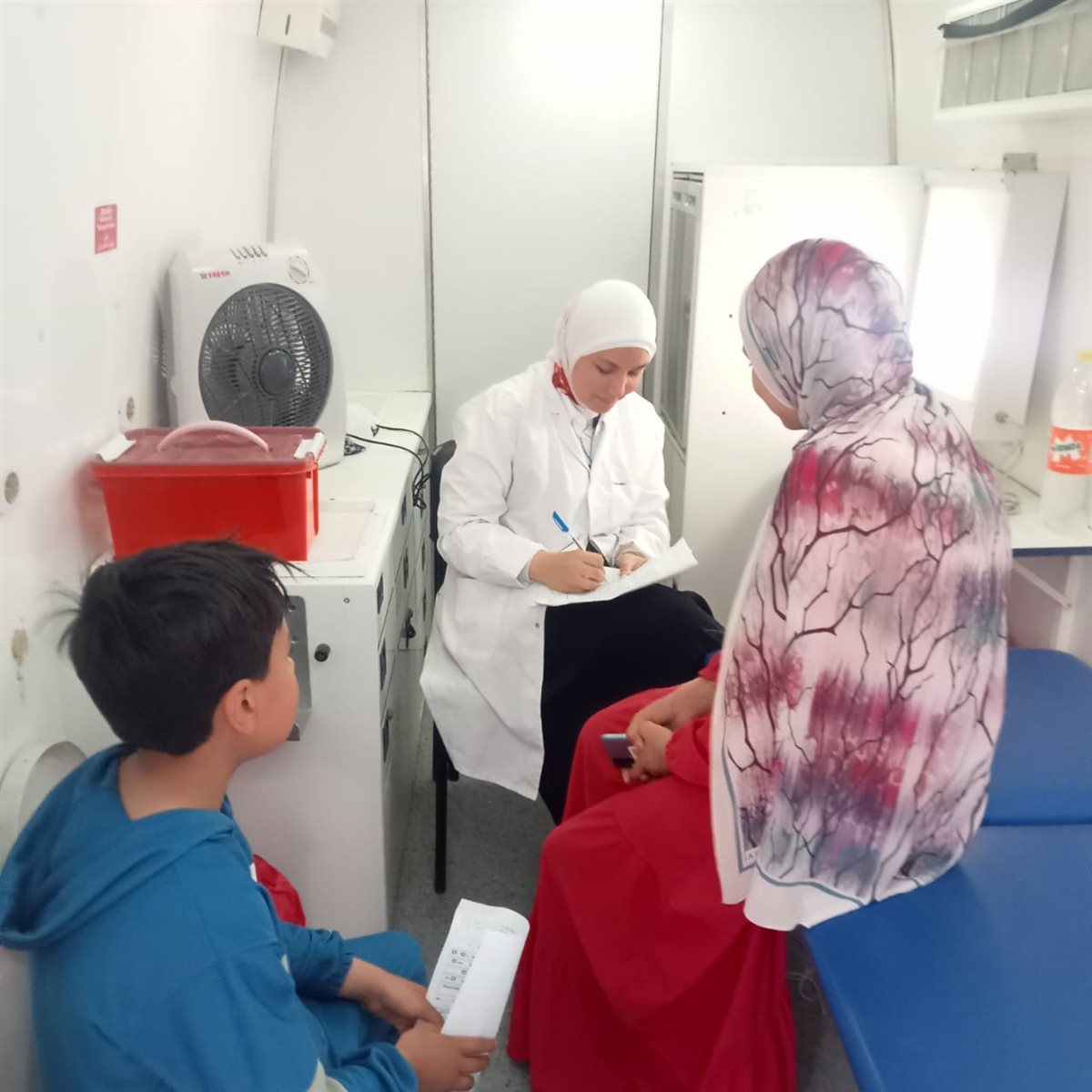 جانب من القافلة، فيتو