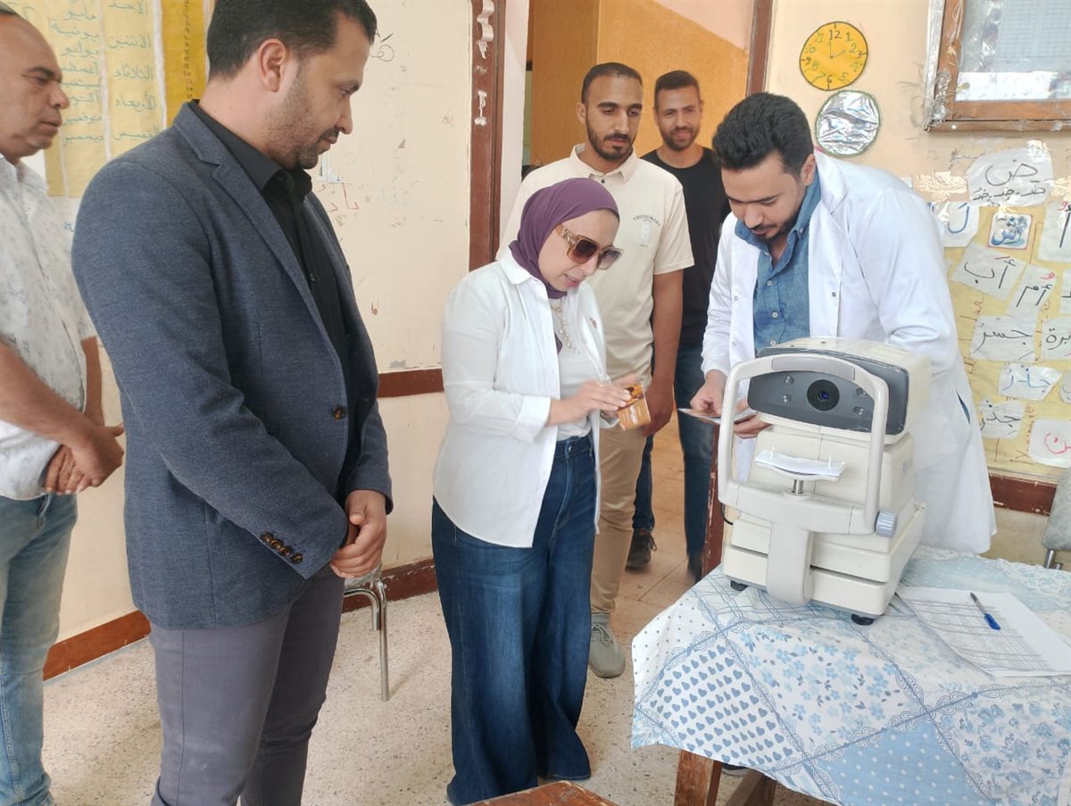 جانب من القافلة، فيتو