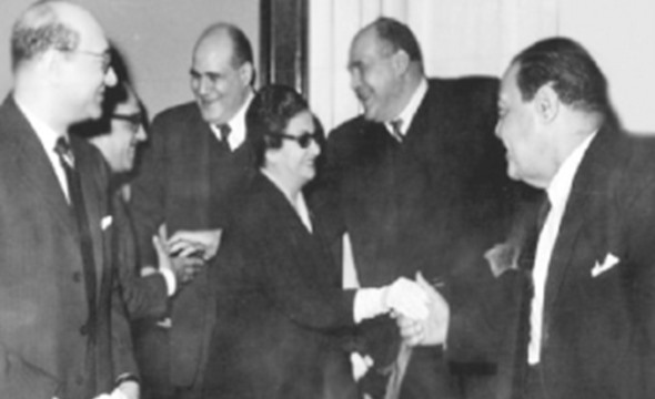 عبد الوهاب مع ام كلثوم يوم لقاء السحاب