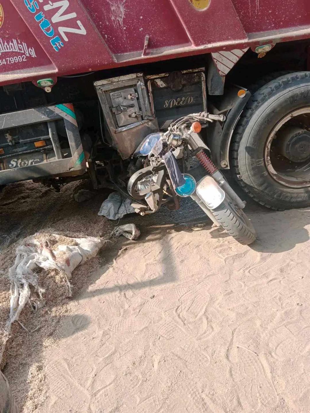 نزيف الاسفلت مستمر..حادث مروري يودى بحياة مواطن بالقرين،فيتو