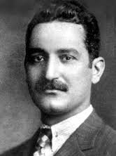 العقاد في شبابه، فيتو