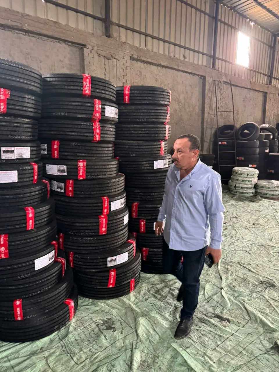 ضبط مخزن لتجارة وبيع اطارات السيارات بالشرقية،فيتو