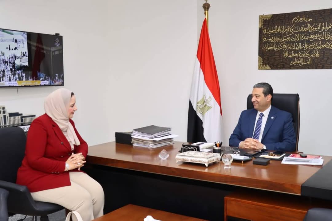 محافظ دمياط يستقبل مدير فرع التأمين الصحي الجديد