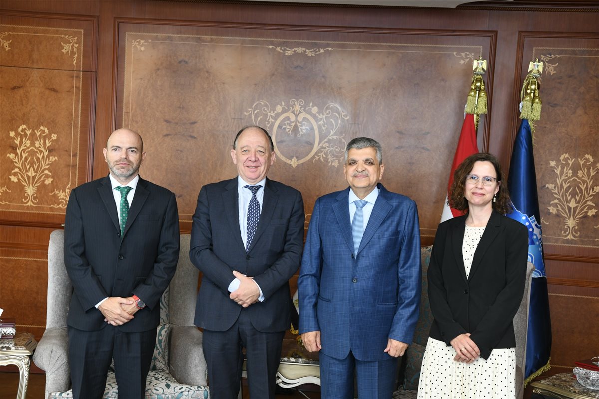 جانب من اللقاء، فيتو