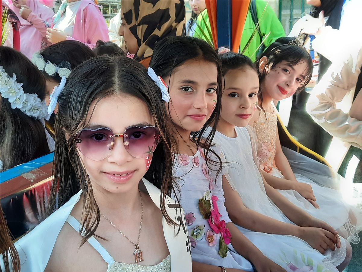 أميرات الفراولة، فيتو