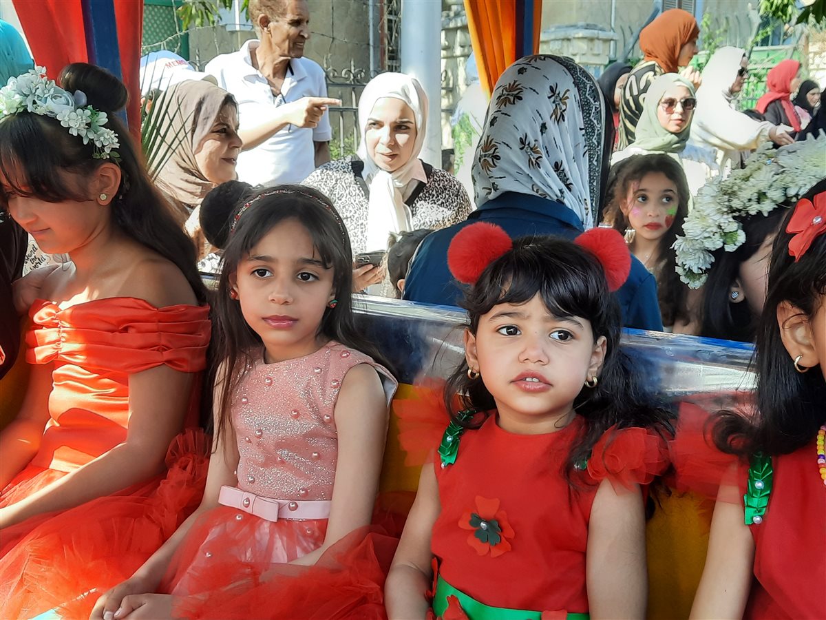 أميرات الفراولة، فيتو