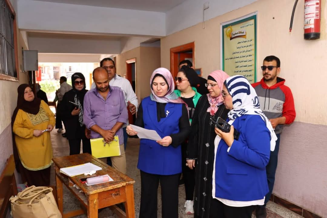 نائب محافظ دمياط تتابع المدارس 