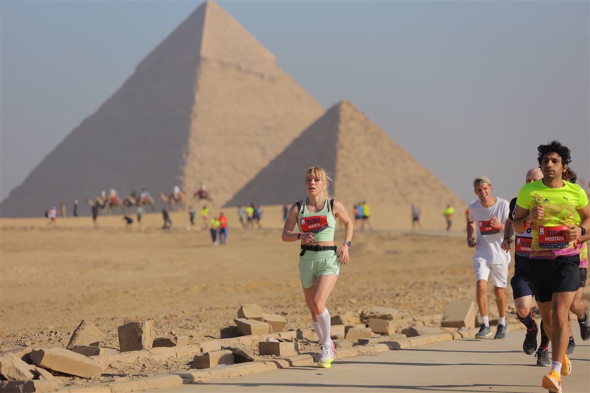 ماراثون الأهرامات يتصدر قائمة أروع مسارات الجري في العالم